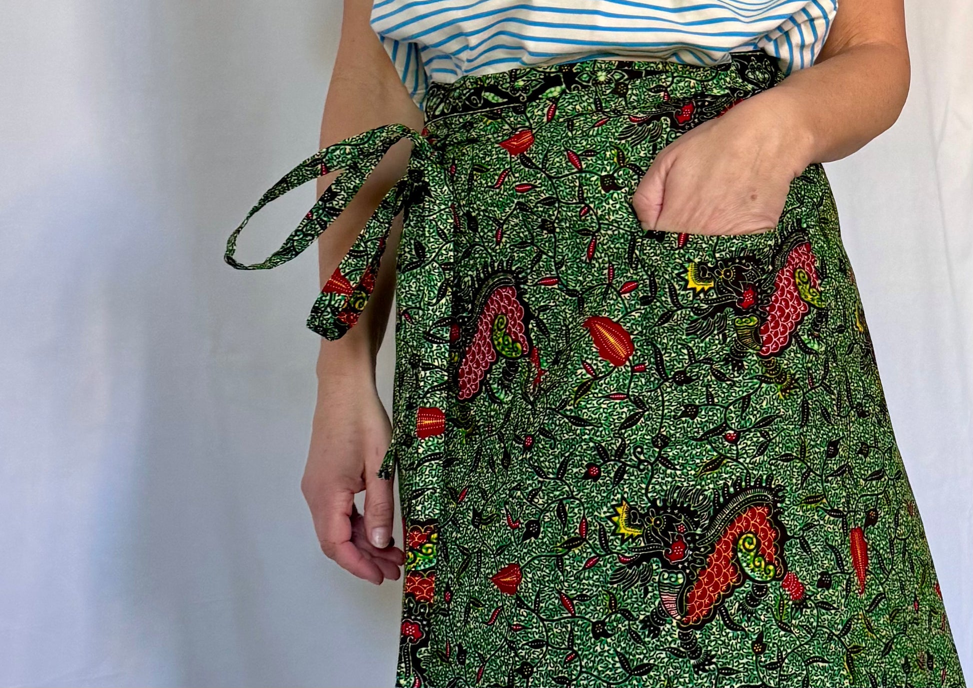 Aline Handmade Green Dragon Midi Wrap Skirt onsēm