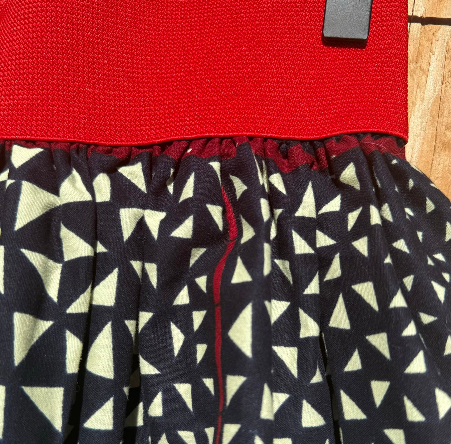 Burgundy Navy Elastic Waist  Mini Skirt close up red band